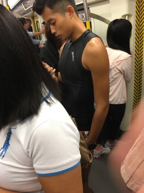 assman-69: sgfireblaze: joven88k: Wear like this and so over!! He was watching a pretty girl in fron