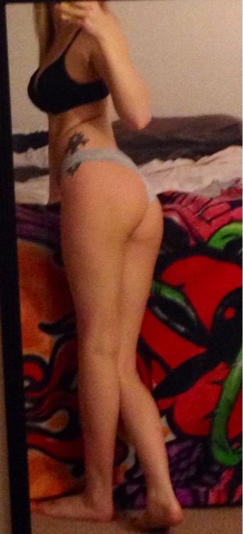 lilsugar2u:  My bootys nickname is trouble 