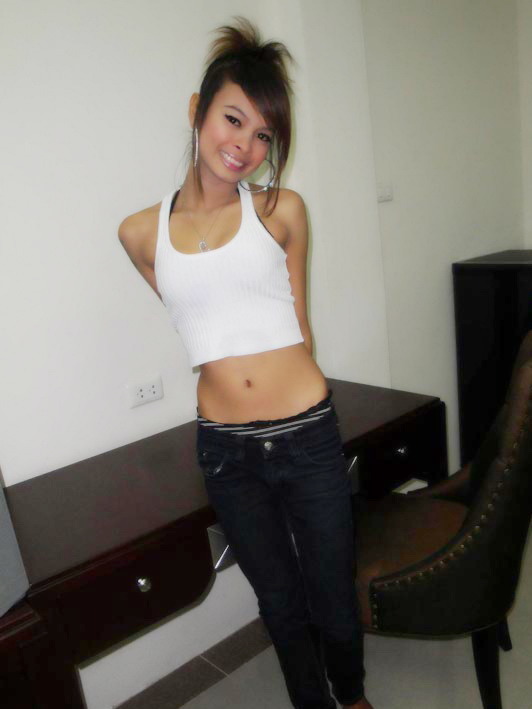 hotasianslove:  Hot Asian girl tiny hottie.More Tiny Asians 