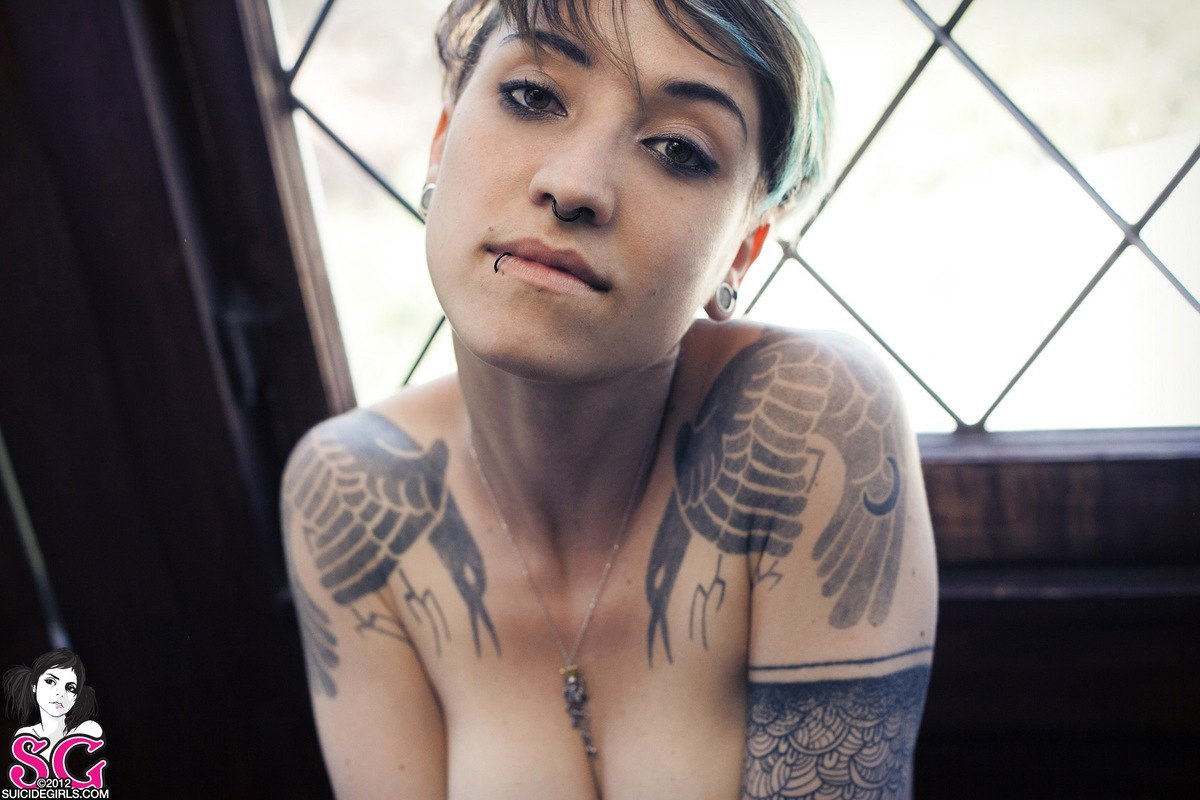 sglovexxx:  Dwam Suicide