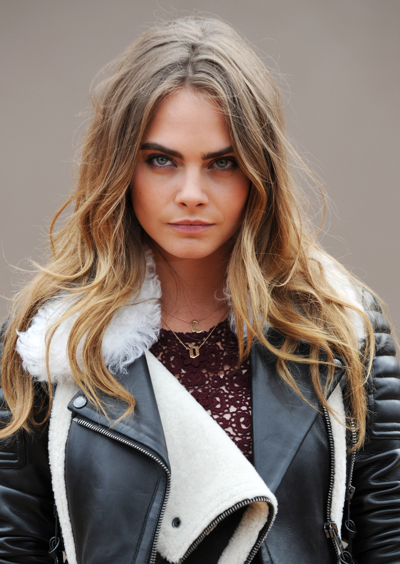 worlddelevingne:  Cara  at the Burberry Fashion Show in London   