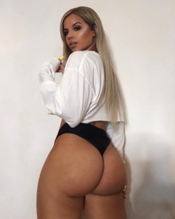 she2damnthick:  Soft booty