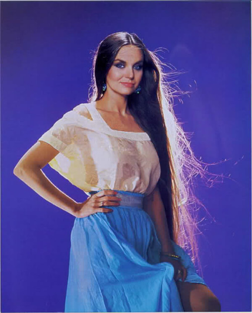 ladiesofthe70s: Crystal Gayle