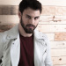 cherishingstydia:Ok but let Eddie have facial hair in 5b….and then Buck being even thirstier than usual