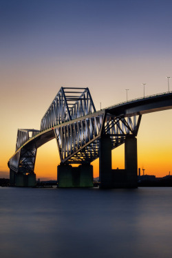 hyper-caine:  Tokyo Gate Bridge After Sunset