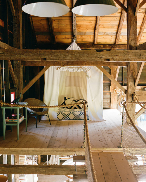 atelier688: gravity-gravity:  Hudson Valley Passive House, Barn & Sauna Tower. Photography by Br