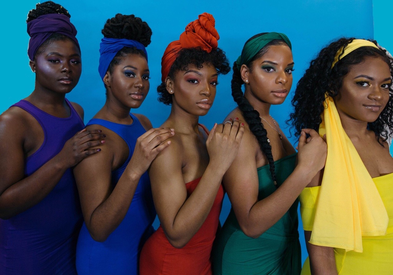 blackfashion:  18 years ago Erykah Badu released a video for her song “Bag Lady”,