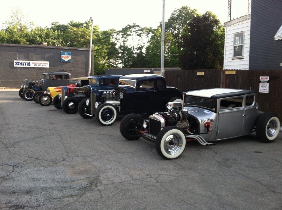 hotrodzandpinups:  Line up 