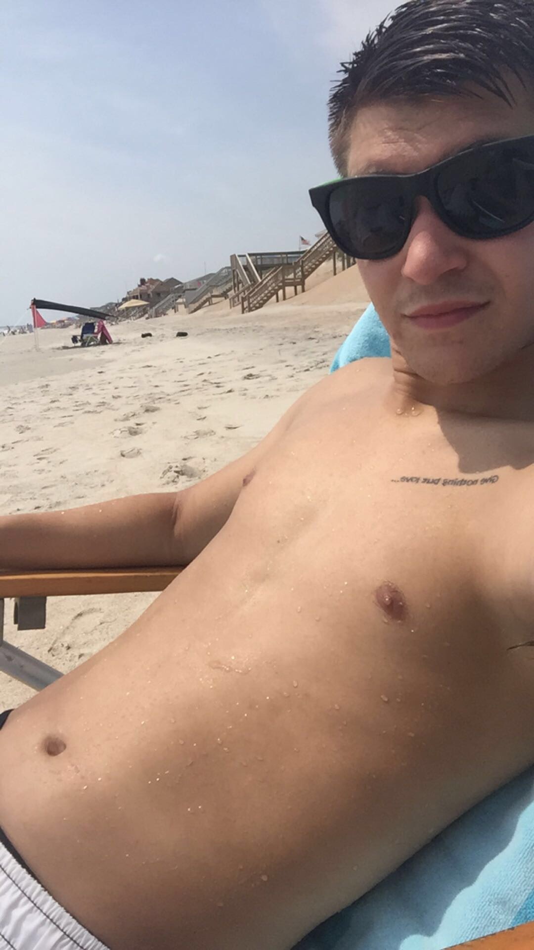 happinessandhugesmiles:  Beach time 👌🏻🏖