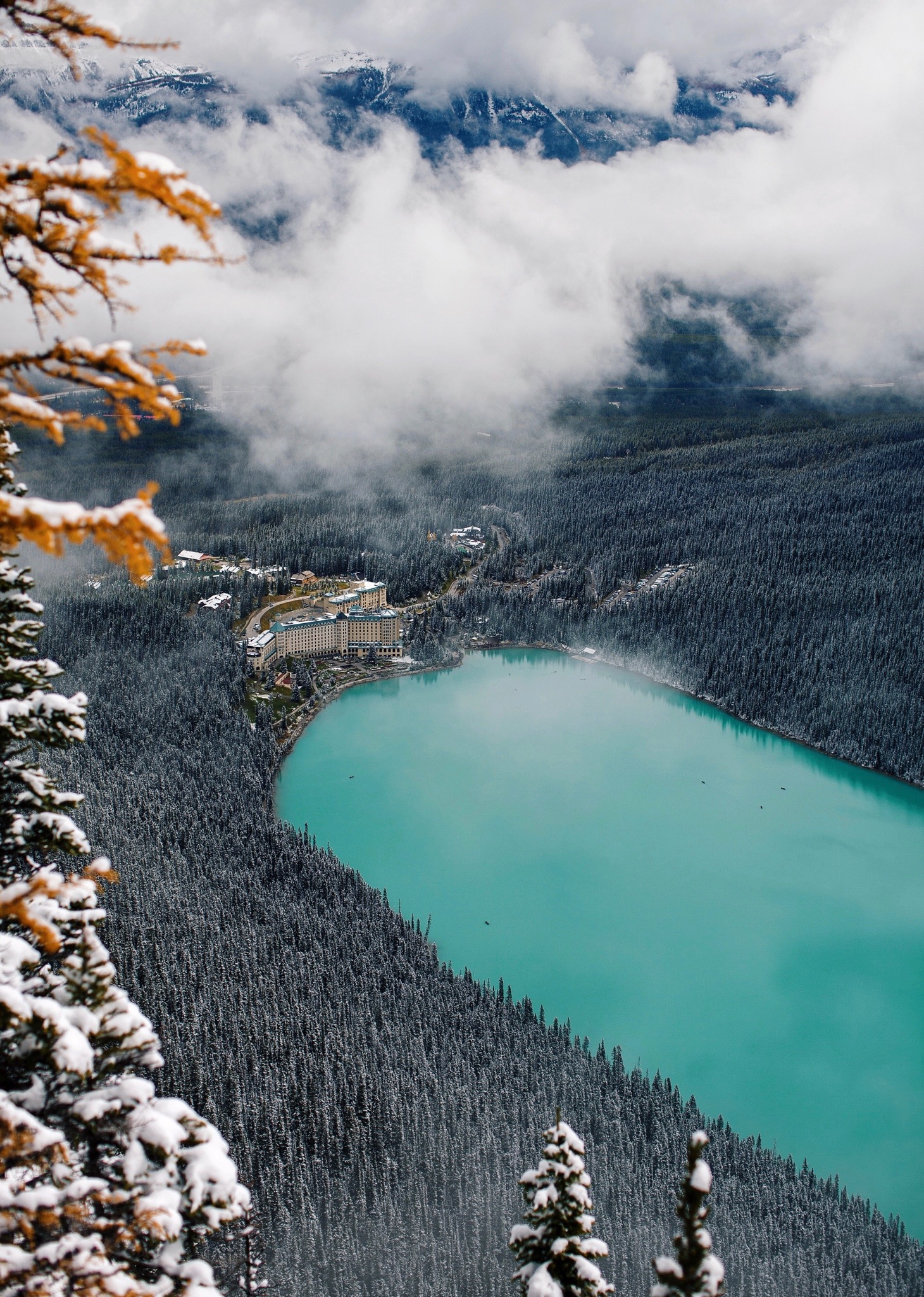 hannahaspen:Banff National Park, Alberta© Hannah Aspeninstagram.com/hannah.aspen