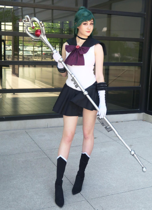 cosplaytutorial: Basic Cosplay Staff Tutorial (Ft. Sailor Pluto’s Time Key) Today, I’ll 