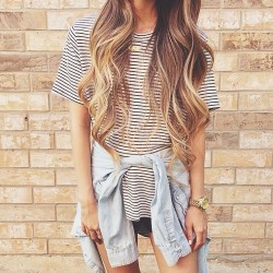 fash-cafe:  Oversized Striped Shirt