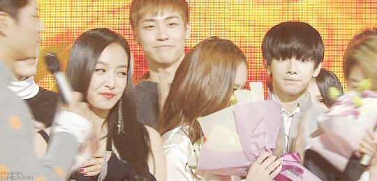 prkbgm:  bogum picking out a piece of confetti from irene’s hair
