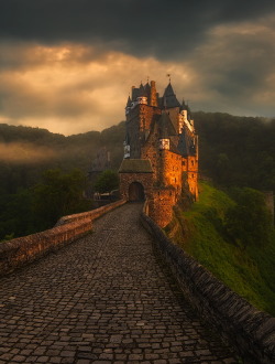 colorel11:  ©Pawel Kucharski Germany,Eltz