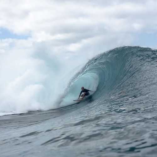 Waves are coming pipe today / estan entrando olitaas mañana se viene ! Pipe hoy @quiksilverch