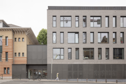 VF
Objet : Nouvelle construction et extension de l’Institut de la Vierge Fidèle
Localisation : Schaerbeek
Date : 2015 - 2022
Statut : Réalisé
[[MORE]] Programme : Ecole secondaire + école maternelle
Surface : 800m² + 2300m²
Budget HTVA : 5.070.000...