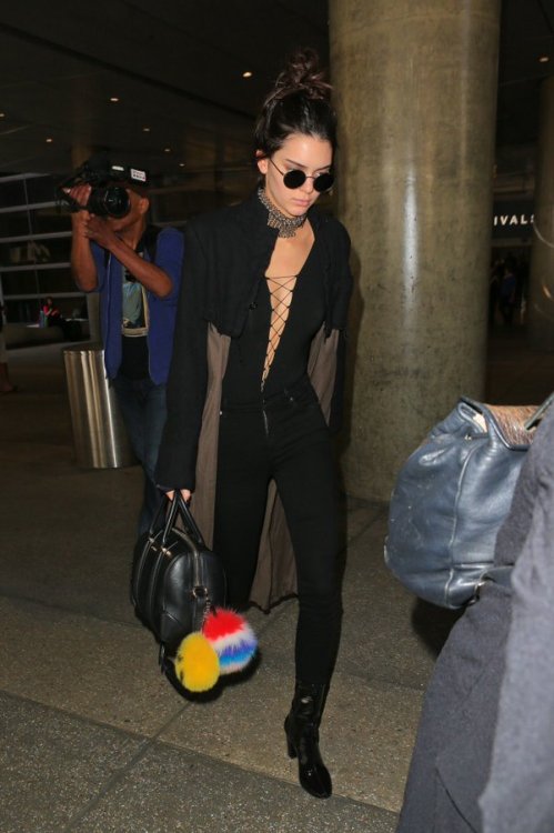 allthingskendall: April 21, 2016- Kendall exiting LAX