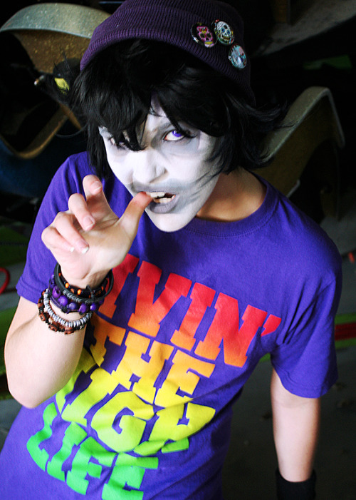 fromgilbowithawesome:fromgilbowithawesome:Gamzee (x) Photo (x/x)This one goes with Sollux and Eridan