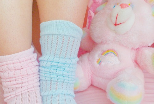 cherry-chii:Cotton candy socks &lt;3