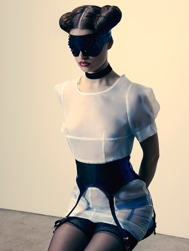 darkangelsbride:  Photo by Russell Higton