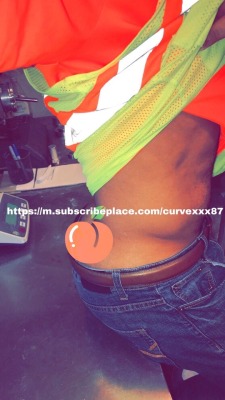 curvexxx87:  SubscribePlace.comAss out on