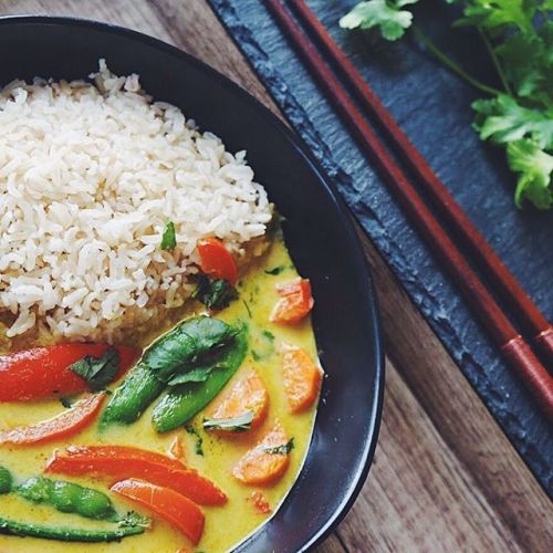 Veggie green curry! One of my fav meals. Happy weekend!!! instagram.com/thecoloradoavocado