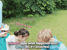 moobinthighs:  baby with another baby is the cutest thing ever.
