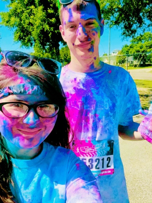 guardianclara: Some pictures from when I went to the Color Vibe 5k with my favorite guy serious