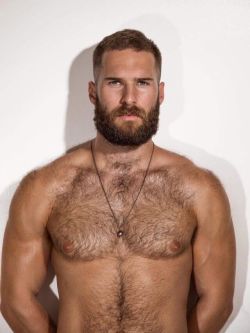 illjerktothat:  hairyathletes: thefamousmaleexposedblog:    British Canoeist Matthew James Lister   Follow me for the hottest Famous Male Exposed!!!  https://thefamousmaleexposedblog.tumblr.com/    Nice montage of his hairy chest and package    Find more