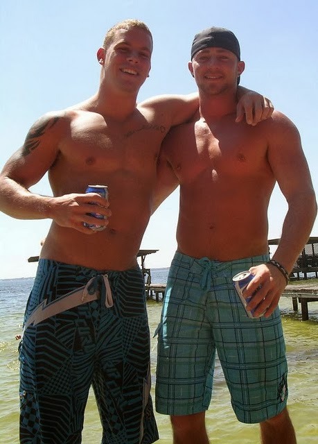 betasissy4alphamale:  wickedgayblog:  Blog: Wicked Gay Blog Facebook: Wicked Gay