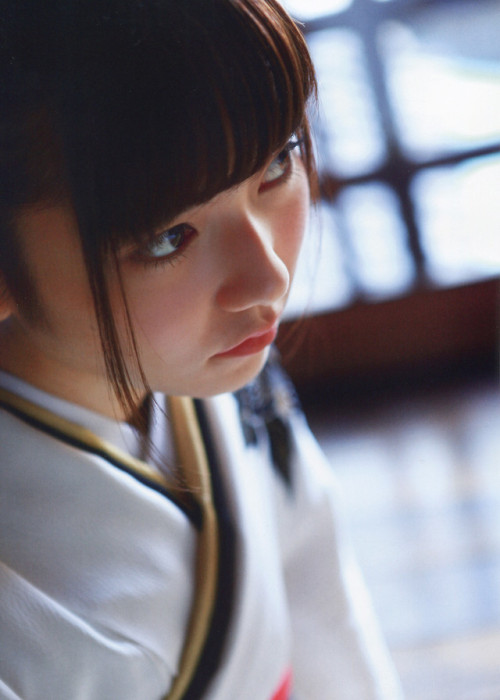 oshibook:Shimazaki Haruka First Photobook “Paruru, Komaru”