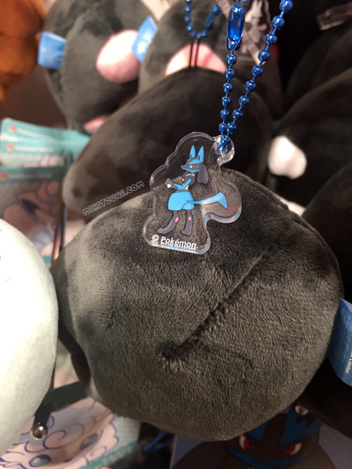 Close up of the paw mascot acrylic charms from the Pokemon Center Tails & Paws promotion~(Read m