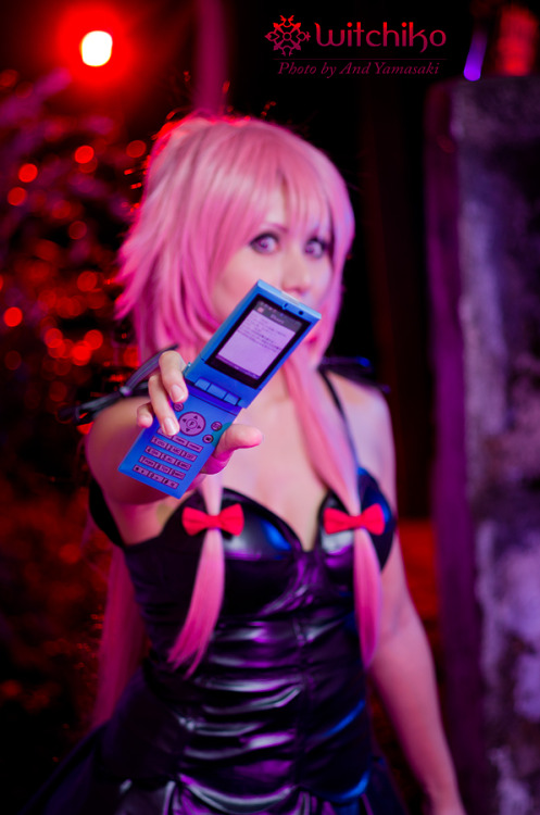 xxgeekpr0nxx:  Yup, these photos by And Yamasaki of Witchiko as Yuno from Future Diary are pretty fucking killer! 
