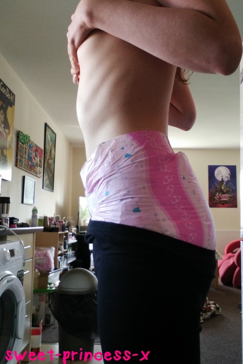sweet-princess-x:  Who likes pink? I DO! :)  