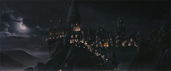 uyumsuzbiri:  potterthedayaway:  Hogwarts will always be there to welcome you home  Hogwarts her zaman evine gelmen için burada olacaktır… 