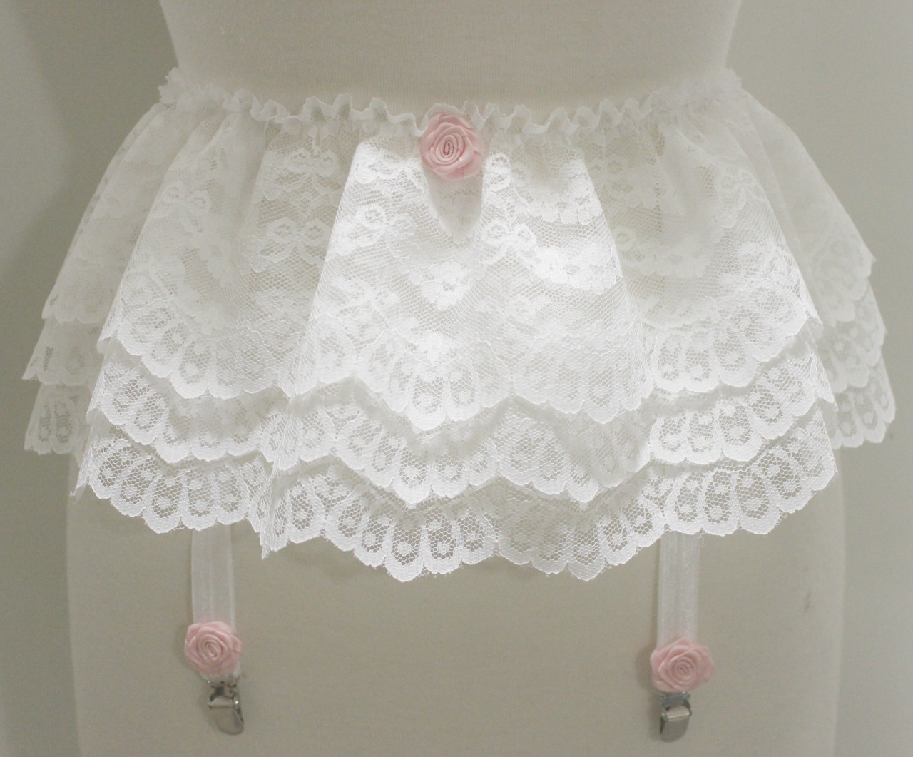thecreepylittlegirl:  thecreepylittlegirl:  Pastel Baby Garterskirt    going to make