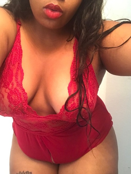 mermaidnympho:  Kiss me like you’ll miss me