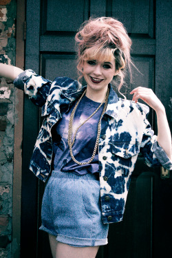 we-are-all-secretly-dead:  Click for grunge☻