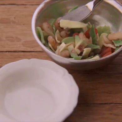 Porn Pics sizvideos:  Watching this tiny salad being