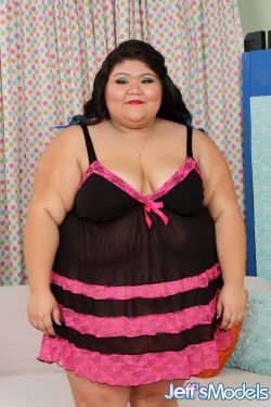 jeffsmodels:  Fatty BBW Sugar exhibits her