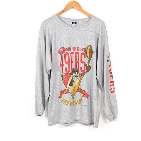 Vintage 1994 Taz San Francisco 49ers long sleeve tee. Tshirt is super rad with a large Taz image on 