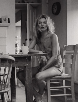 grey-portfolio:  kate moss 