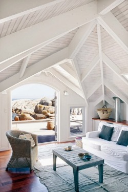 stylish-homes:  Beach bungalo in Cape Town,