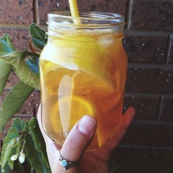 our-healthy-habits:  Cooling down from this Melbourne heat with iced rooibos tea with lemon 🍋 