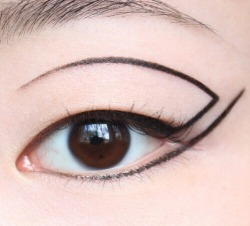 beauty-student:  Epic liner skills.