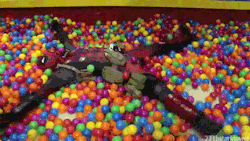221bstarktower:  extra hour in the ball pit (x)