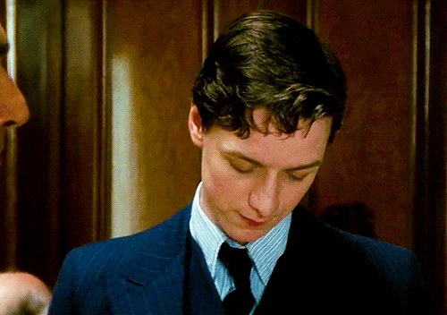 JAMES MCAVOY As Simon Balcairn/Mr Chatterbox In BRIGHT YOUNG THINGS (2003). Dir. Stephen Fry
