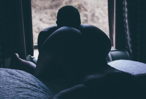 couple-noir: There’s milk and honey between your thighs : @expressions-untold is a genius behi