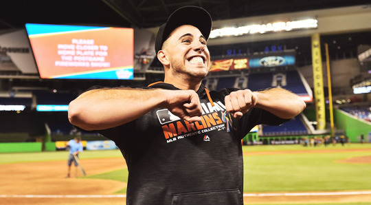blaugr4na:  in light of the incomprehensible loss of jose fernandez at the age of