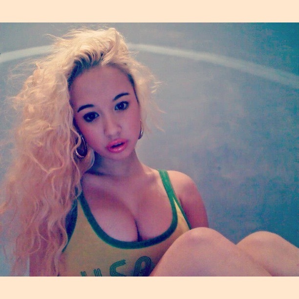 shesbombb:  dominiquepirrie.tumblr.com x
